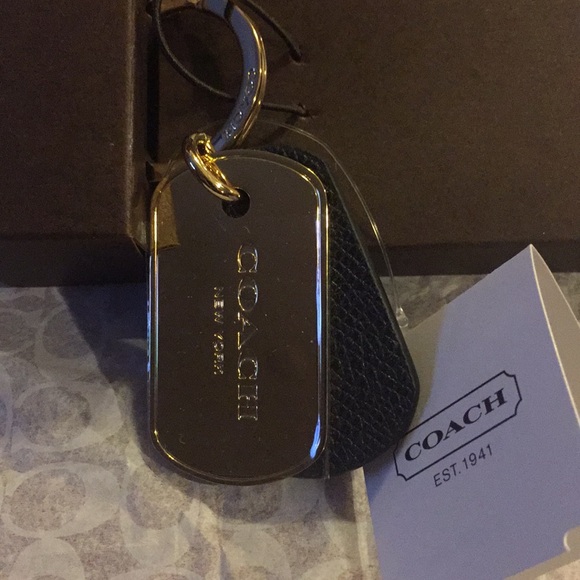 💥HOST PICK💥COACH KEYCHAIN w/BOX (NWT) - Picture 4 of 6